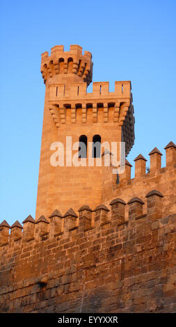 Almudaina-Palast im Abendlicht, Spanien, Balearen, Mallorca Stockfoto