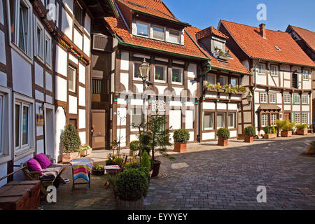 alten Kirchplatz mit Fachwerkhäusern in Gütersloh, Ostwestfalen, North Rhine-Westphalia, Gütersloh, Deutschland Stockfoto