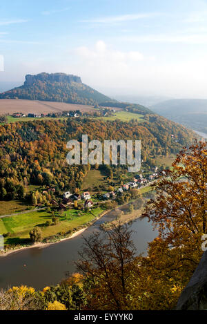 Blick zum Lilienstein Berg und Elbe, Dresden, Nationalpark Sächsische Schweiz, Sachsen, Deutschland Stockfoto