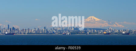 zeigen Sie nach Vancouver aus dem Meer, Kanada an, Vancouver Stockfoto