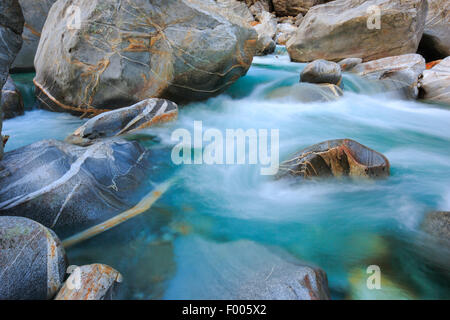 Verzasca Fluss im Verzascatal, Schweiz, Tessin, Verzasca Stockfoto