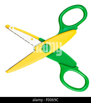 die gelben und grünen Schere isoliert auf weißem Hintergrund Stockfoto