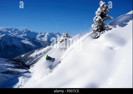 Freeskiing in den französischen Alpen, Frankreich, Savoyen, La Plagne Stockfoto