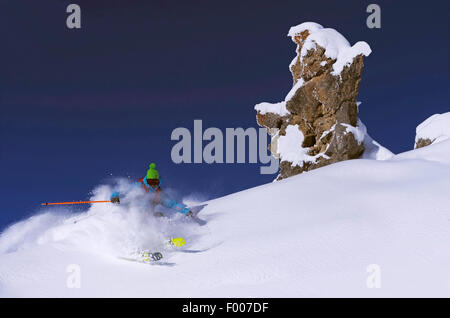 Freeskiing in die französischen Alpen, Savoie, Frankreich, Sainte Foy Stockfoto