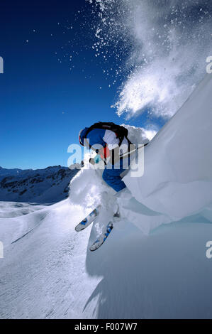 Freeskiing in den französischen Alpen, Savoie, Frankreich, Tignes Stockfoto