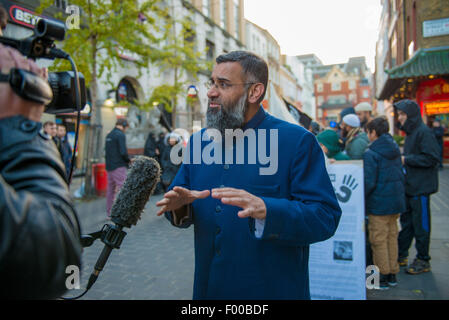 Islamischer Prediger Anjem Chaudry in London Stockfoto