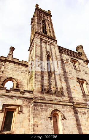 Alton Towers verfallenes Haus auf dem Estate Theme Park Gärten Staffordshire England UK Stockfoto