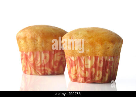 Vanille-Muffin auf weißem Hintergrund, Stockfoto