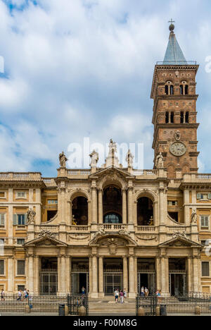 Ostfassade mit Glockenturm der Basilika di Santa Maria Maggiore Stockfoto