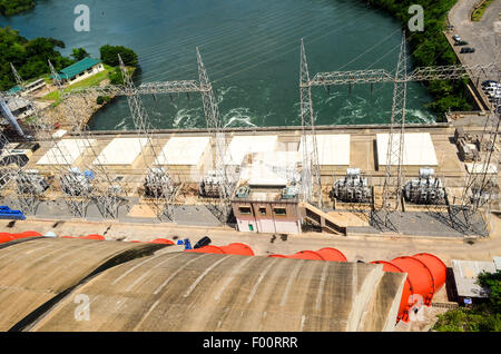 Akosombo dam in der Nähe von Accra, Ghana, ein große Wasserkraft-Projekt begann in den 1960er Jahren von Nkrumah. Stockfoto