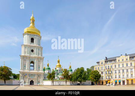 Saint Sophia Church in Kiew mit einem hohen Glockenturm, Ukraine Stockfoto