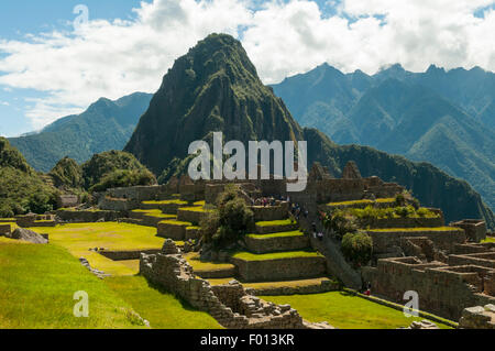 Huaynapicchu bei Inka-Ruinen von Machu Picchu, Peru Stockfoto