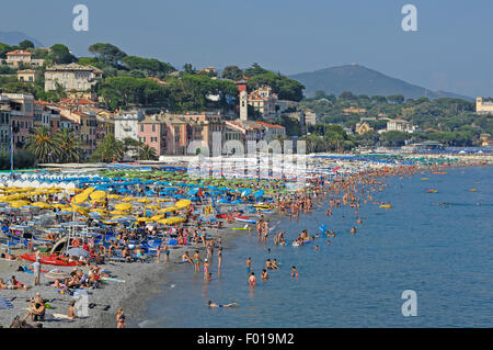 der Strand von Celle di Ligure Riviera di Ponente Ligure Italien, Europa Stockfoto