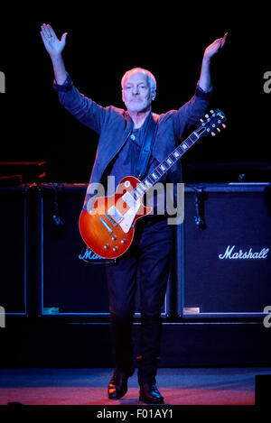 Toronto, Ontario, Kanada. 5. August 2015. Englische rock-Musiker, Sänger, Songwriter, Produzent, Gitarrist PETER FRAMPTON bei Molson Canadian Amphitheater in Toronto durchgeführt. Bildnachweis: Igor Vidyashev/ZUMA Draht/Alamy Live-Nachrichten Stockfoto