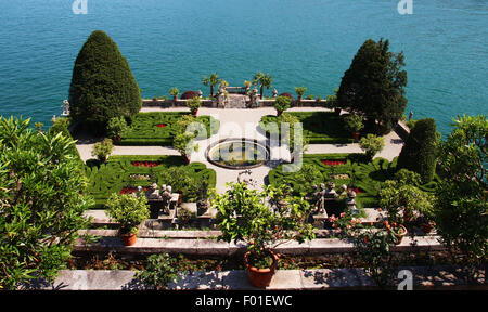 die schöne Aussicht auf den Lago Maggiore von der italienischen Gärten der Isola Bella Stockfoto