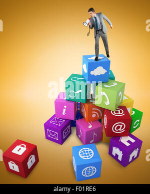 Zusammengesetztes Bild der Geschäftsmann durch Megaphon schreien Stockfoto