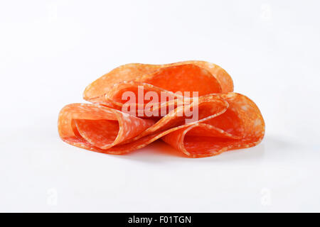 Dünn geschnittene Salami - Studio gedreht Stockfoto