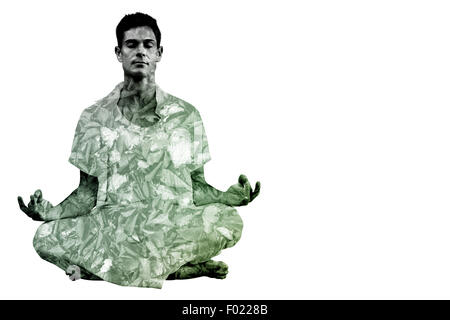 Zusammengesetztes Bild gut aussehender Mann im weißen meditieren im Lotus pose Stockfoto