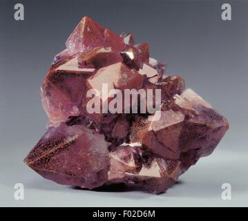 Mineralien: Amethyst (Vielzahl von Quarz - Silizium-Oxid) Stockfoto