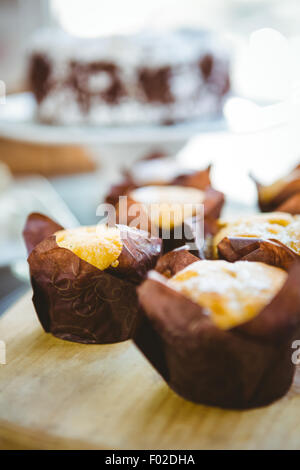 Muffins in einer Bäckerei Stockfoto