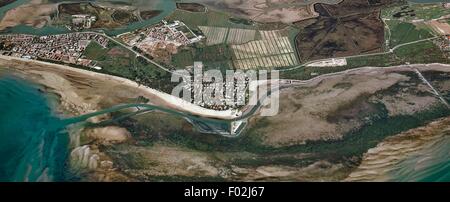 Luftaufnahme von Grado - Provinz Gorizia, Friuli Venezia Giulia Region, Italien. Stockfoto