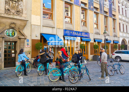 Geführte Radtouren-Reisegruppe, Platzl, Altstadt, Altstadt, München, Bayern, Deutschland Stockfoto