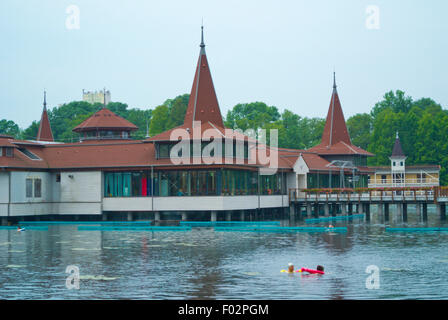 Teich von Thermalwasser, Thermen, Heviz, in der Nähe von Plattensee, Ungarn, Europa Stockfoto