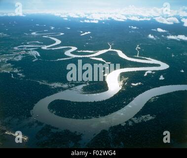 Luftaufnahme des Amazonas-Flusses in der Nähe von Iquitos - Loreto Region, Peru Stockfoto