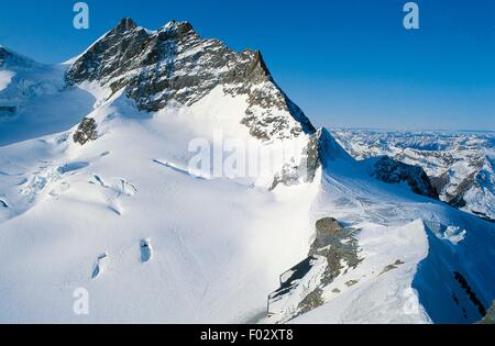 Die Gipfel der Jungfrau (4158 m) Blick vom Sphinx-Observatorium, Berner Oberland, Kanton Bern, Schweiz. Stockfoto