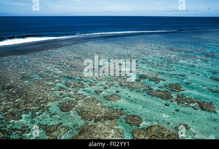 Korallenriff, Bora Bora, Gesellschaftsinseln, Französisch-Polynesien (Überseegebiet der französischen Republik). Luftaufnahme. Stockfoto