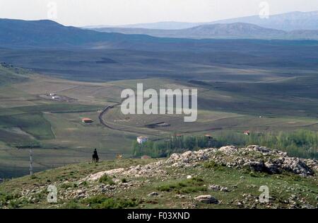 Kultivierte Plateau in der Nähe der antiken Stadt von Hattusa, Bogazkale, Zentral-Anatolien, Türkei. Stockfoto