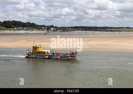 Der Felsen von Padstow Fähre Ankunft in Padstow Cornwall UK Stockfoto