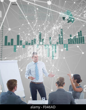 Das zusammengesetzte Bild im Business Team Interaktion beim Brainstorming session Stockfoto