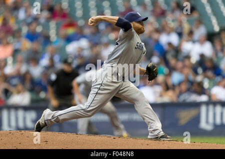 Milwaukee, WI, USA. 5. August 2015. San Diego Padres Krug Ian Kennedy #22 ab liefert einen Stellplatz im ersten Inning von Hauptliga-Baseball-Spiel zwischen den Milwaukee Brewers und den San Diego Padres im Miller Park in Milwaukee, Wisconsin. John Fisher/CSM/Alamy Live-Nachrichten Stockfoto