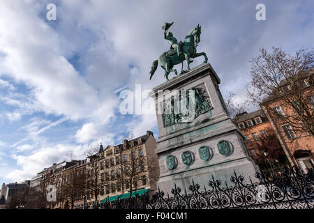 Statue von Großherzog Wilhelm II, Place Guillaume II, Luxemburg Stockfoto