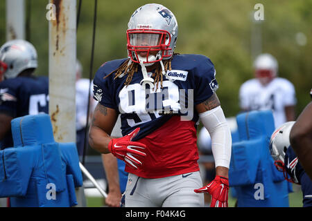 Foxborough, Massachusetts, USA. 6. August 2015. New England Patriots defensive End Jabaal Sheard (93) beteiligt sich an der New England Patriots Trainingslager statt auf dem Spielfeld im Gillette Stadium in Foxborough, Massachusetts. Eric Canha/CSM/Alamy Live-Nachrichten Stockfoto