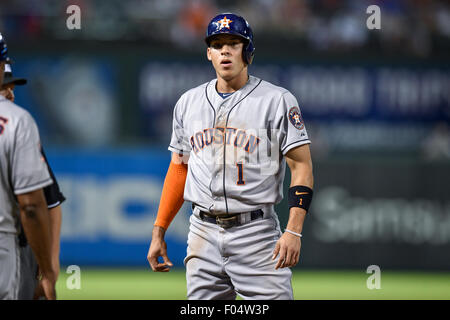 5. AUGUST 2015:. Houston Astros Shortstop Carlos Correa (1) ist sicher am 3. base bei einem MLB-Spiel zwischen der Houston Astros und die Texas Rangers im Globe Life Park in Arlington, TX. Rangers gewinnen 4-3.Manny Flores/CSM Stockfoto