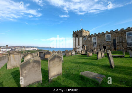 Str. Mary die Jungfrau Kirche in Whitby an einem sonnigen Morgen Stockfoto