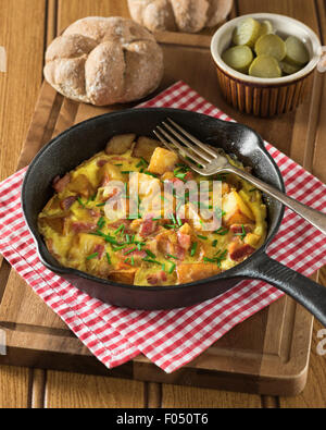 Bauernfrühstück. Deutsche Bauernfrühstück. Deutschland-Essen Stockfoto