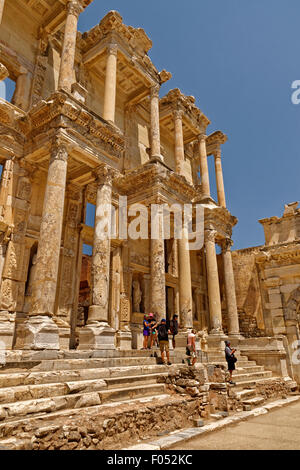 Die Bibliothek des Celsus in der antiken griechischen/römischen Reiches Ephesus in der Nähe von Selcuk, Kusadasi, Türkei. Stockfoto