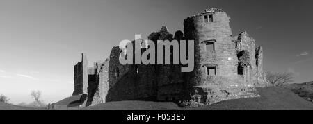 Die Ruinen der Burg Brough, Brough Castle Dorf, Grafschaft Cumbria, England, UK. Stockfoto