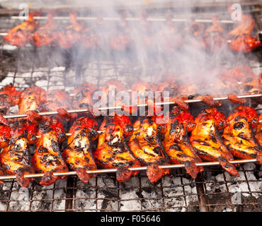 Grill-Hähnchenflügel Stockfoto