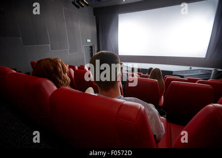 glückliches Paar Film im Theater oder Kino Stockfoto