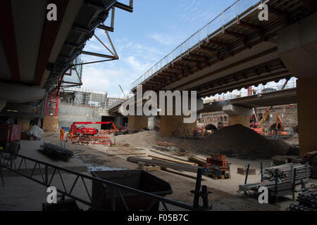 Thameslink und Network Rail Wiederaufbau der London Bridge Thameslink geben es ist eigene dedizierte Plattformen, London Bridge, London UK Stockfoto