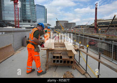 Thameslink und Network Rail Wiederaufbau der London Bridge Thameslink geben es ist eigene dedizierte Plattformen, London Bridge, London UK Stockfoto