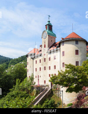 Idrija, slowenische Küste, Slowenien.  Gewerkenegg Burg.  Die Burg beherbergt das Stadtmuseum. Stockfoto