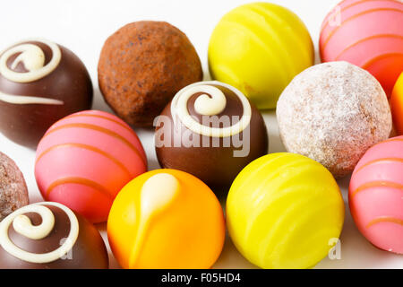 Gemischte Pralinen und Fruchtpralinen ganache Stockfoto