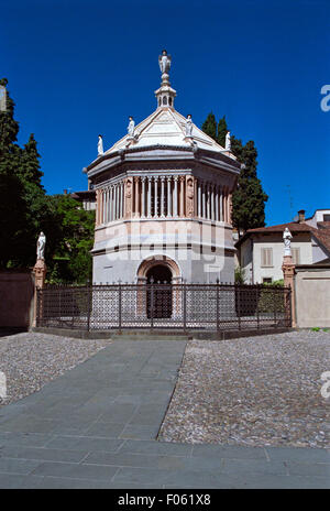 Italien, Lombardei, Bergamo, Bergamo Alta, Baptisterium Stockfoto