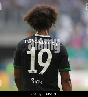 Duisburg, Deutschland. 8. August 2015. Deutsch-Soccer-Cup Runde 1, MSV Duisburg Vs FC Schalke 04: die Rückseite des Leroy Sane von Schalke. Bildnachweis: Jürgen Schwarz/Alamy Live-Nachrichten Stockfoto