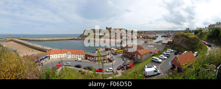Panoramablick auf Hafen von Whitby, North Yorkshire, UK Stockfoto